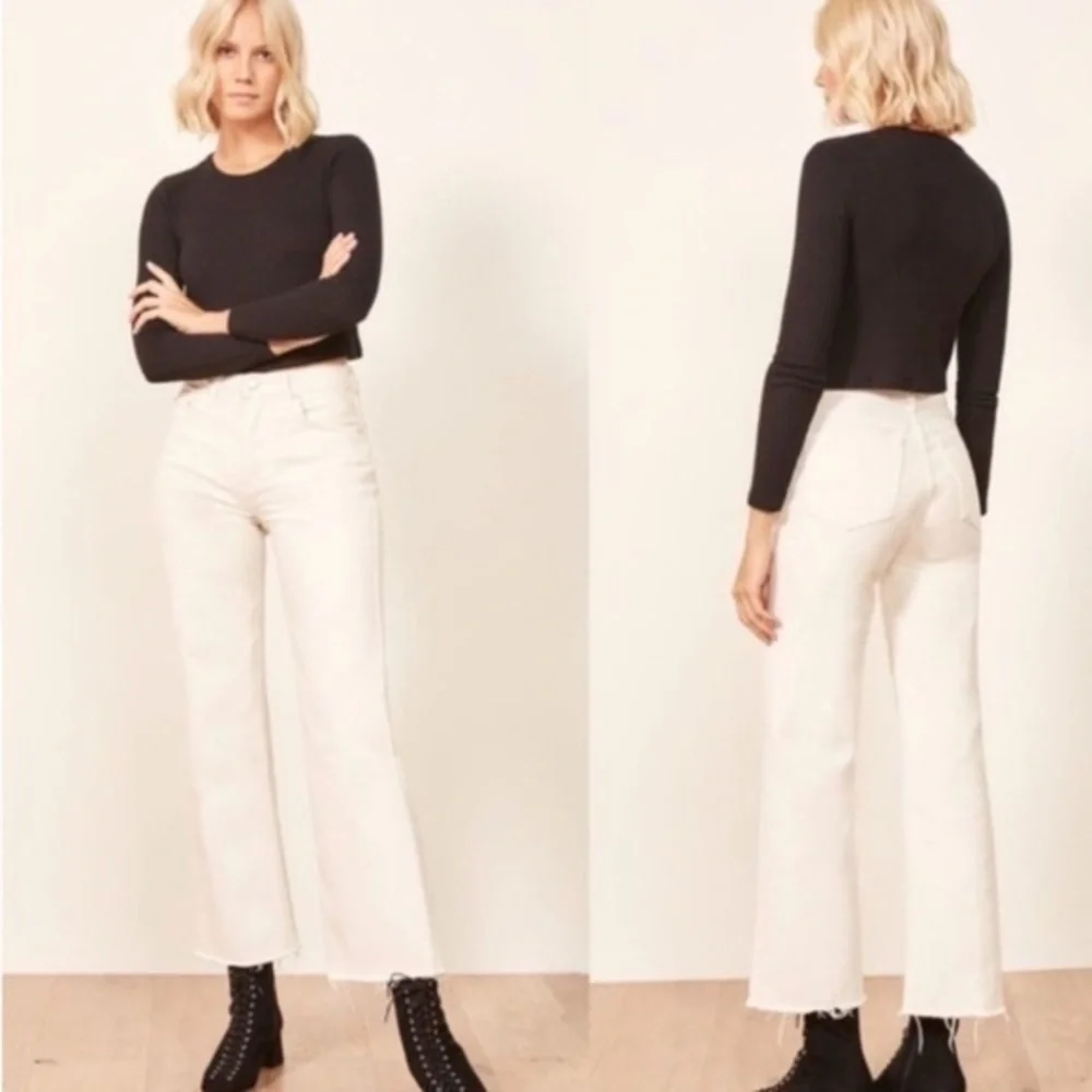 ✅ Reformation Jeans Mid-Rise Crop Flare Raw Hem in White